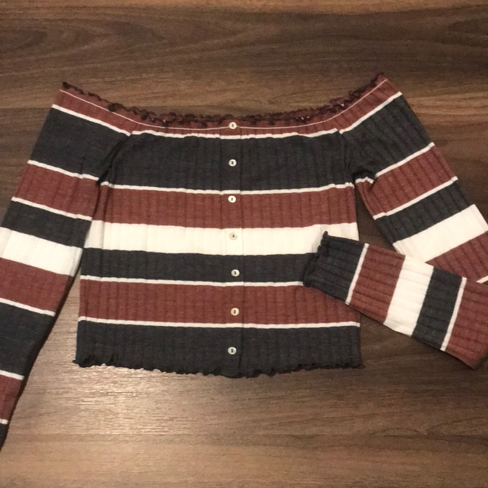 Off the Shoulder Crop Top Long Sleeve